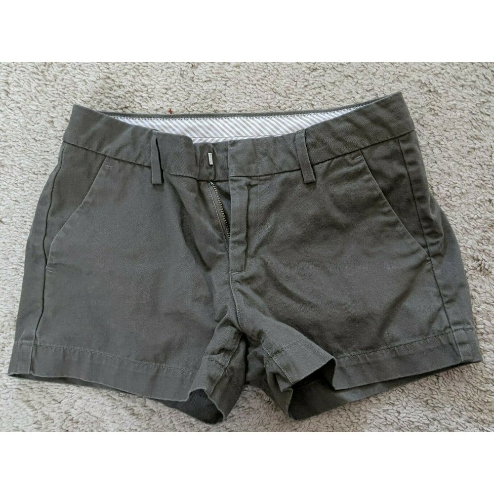 Vtg UNIQLO Olive Green Cargo Shorts Women's Size